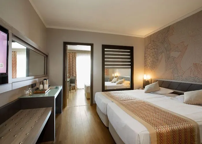 Side Mare & Complex Kumkoy