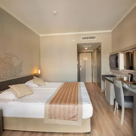 Side Mare & Üdülőközpont 5*